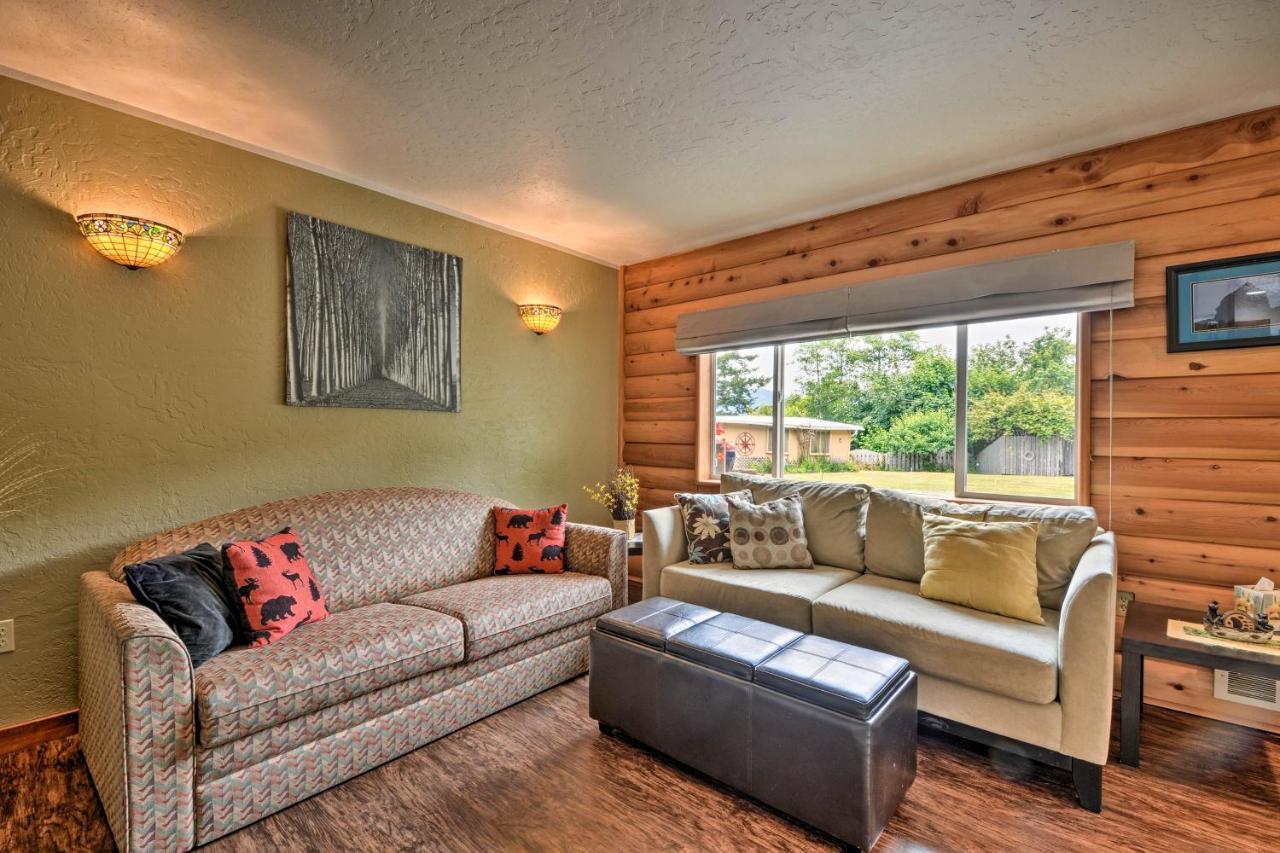 Gold Beach Apartment With Activities - 2 Mi To Ocean Kültér fotó