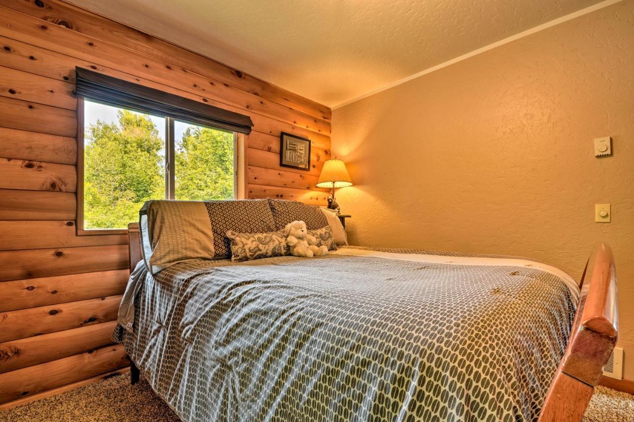 Gold Beach Apartment With Activities - 2 Mi To Ocean Kültér fotó
